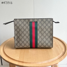 Gucci Clutch Bags